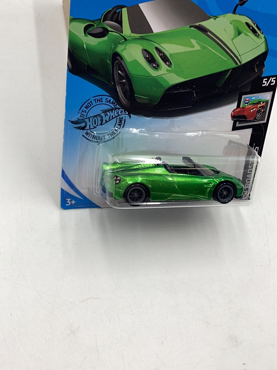 2019 hot wheels super treasure hunt #241 17 Pagani Huayra Roadster W/ Protector