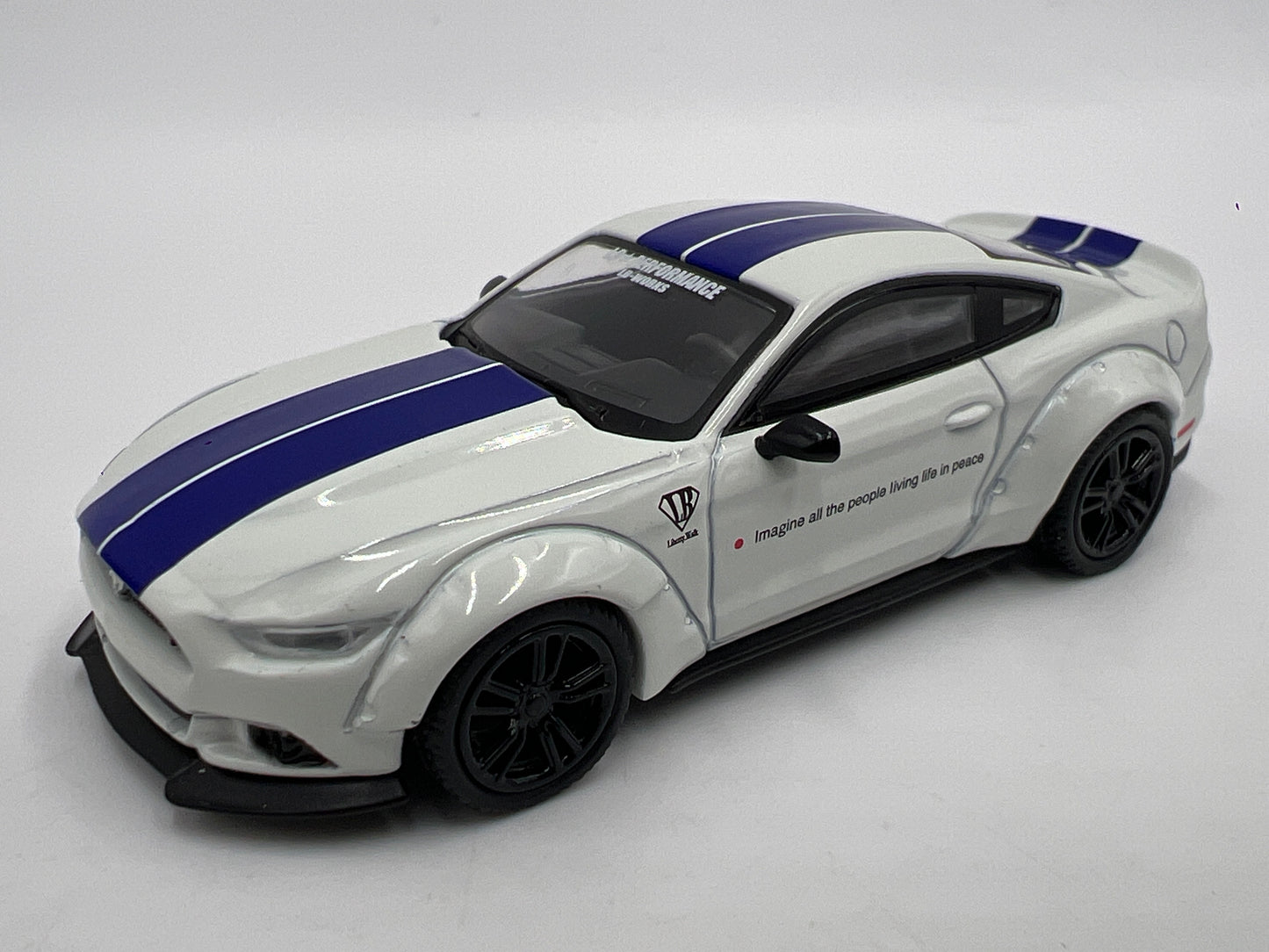 Mini GT MiJo Exclusive #646 Ford Mustang GT LB-Works White
