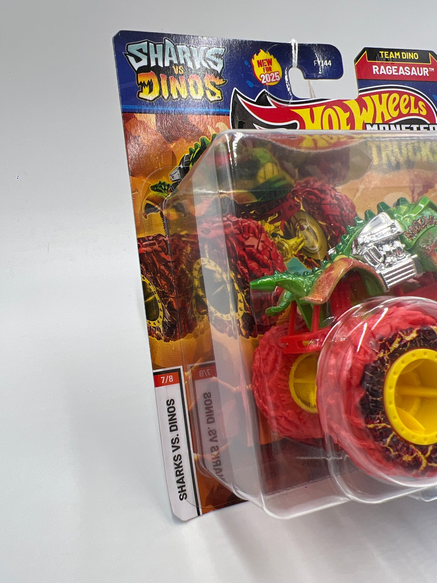 2025 Hot Wheels Monster Trucks Sharks Vs Dinos #7 Team Dino Rageasaur 131B