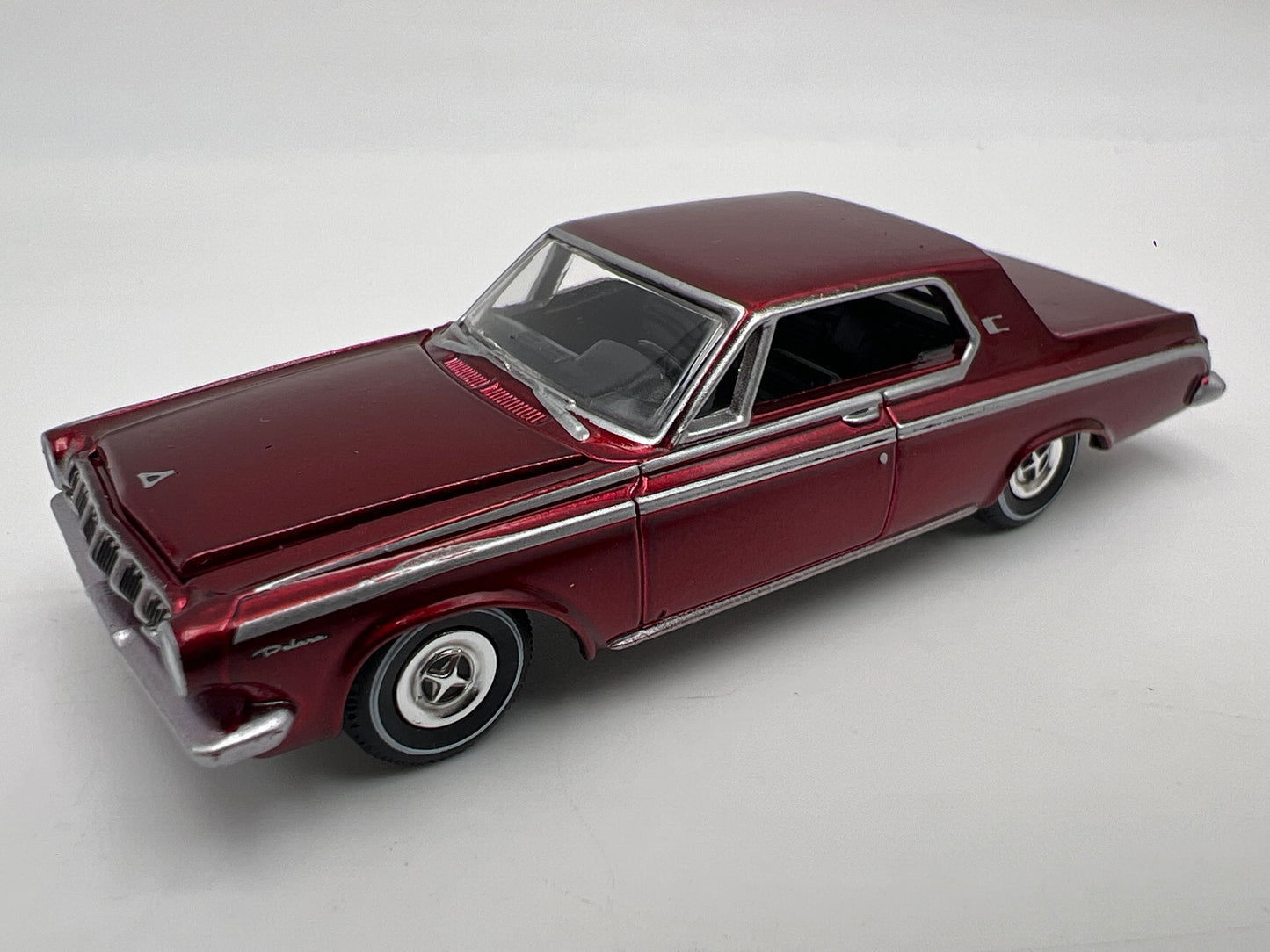 Auto World 1/64 Ultra Red CHASE Vintage Muscle 1963 Dodge Polara Red W/Box Loose