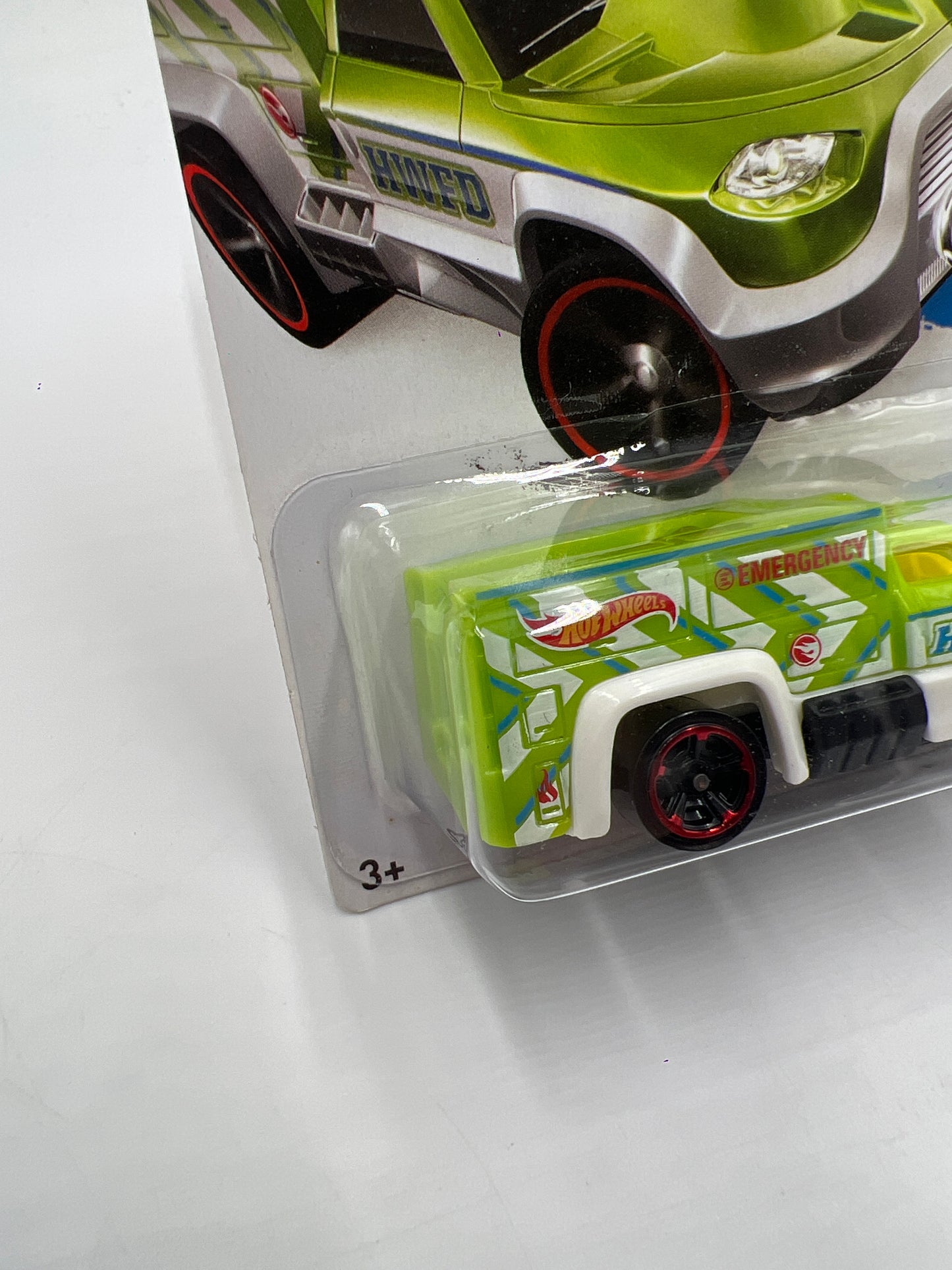 2014 Hot Wheels Treasure Hunt #47 Rescue Duty Green Factory Sealed 275A