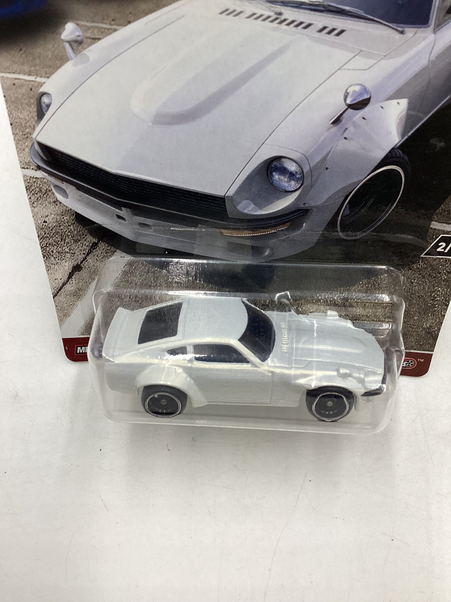 Hot wheels 2017 Cars & Donuts 2/5 Custom Datsun 240Z 245M