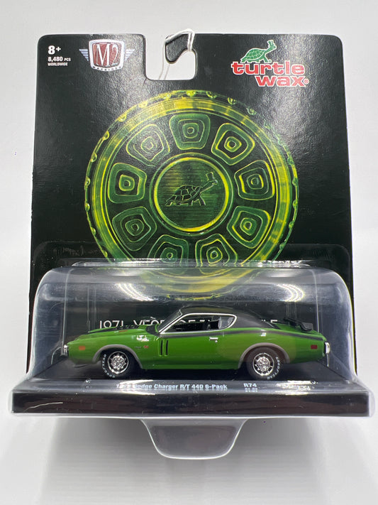 M2 Machines Auto Drivers 1971 Dodge Charger R/T 440 6-Pack Green Turtle Wax R74 192H