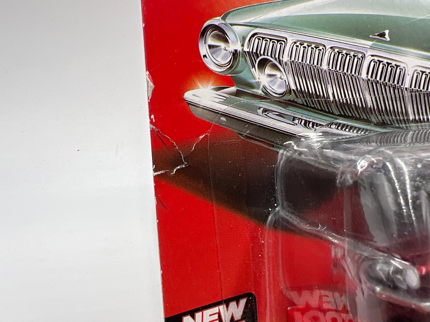 Auto World Ultra Red Chase Vintage Muscle Release 4 #1 1963 Dodge Polara Red Bad Card