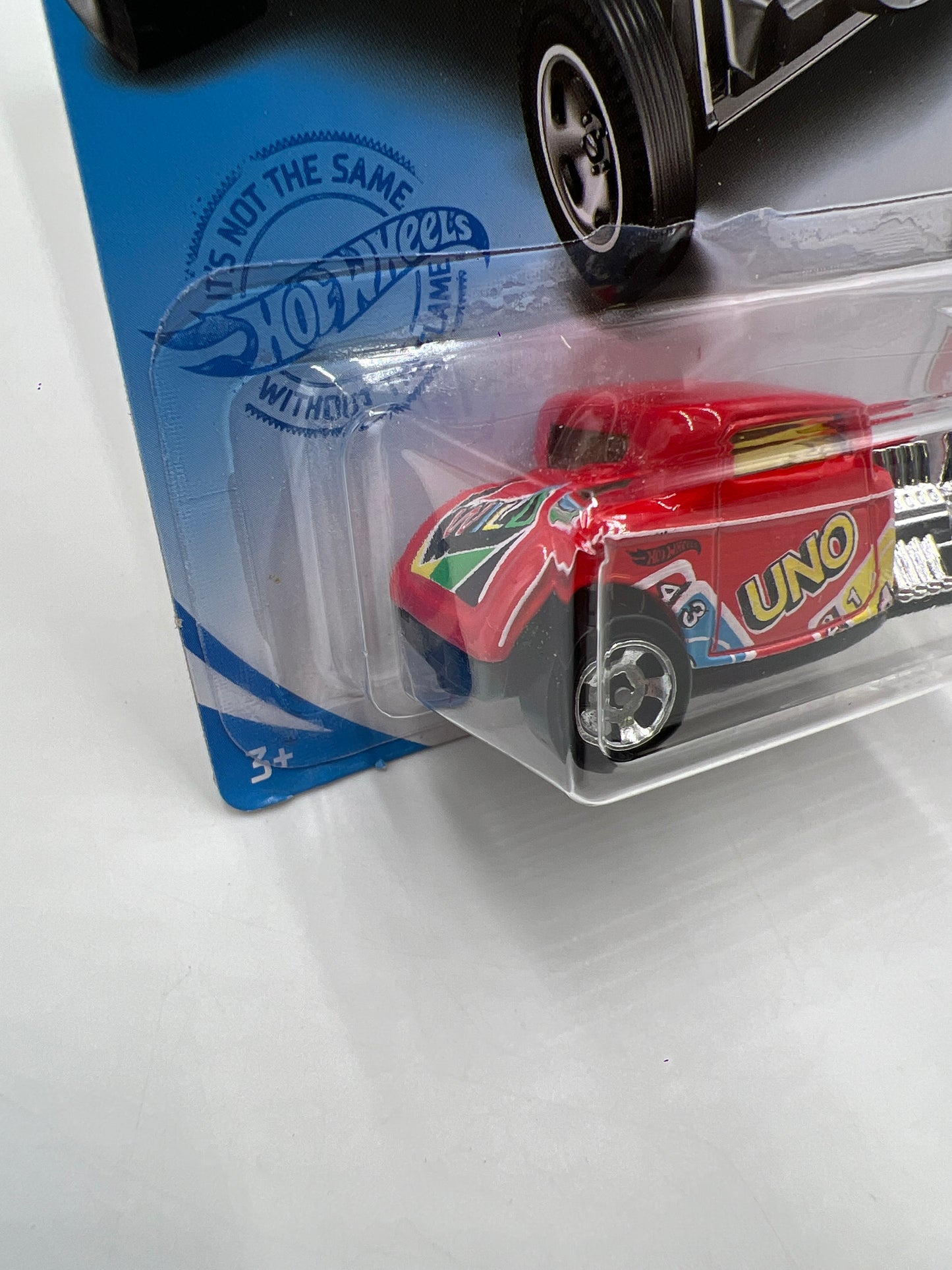 2021 Hot Wheels HW Mattel Games #27 32 Ford Uno Red 35G