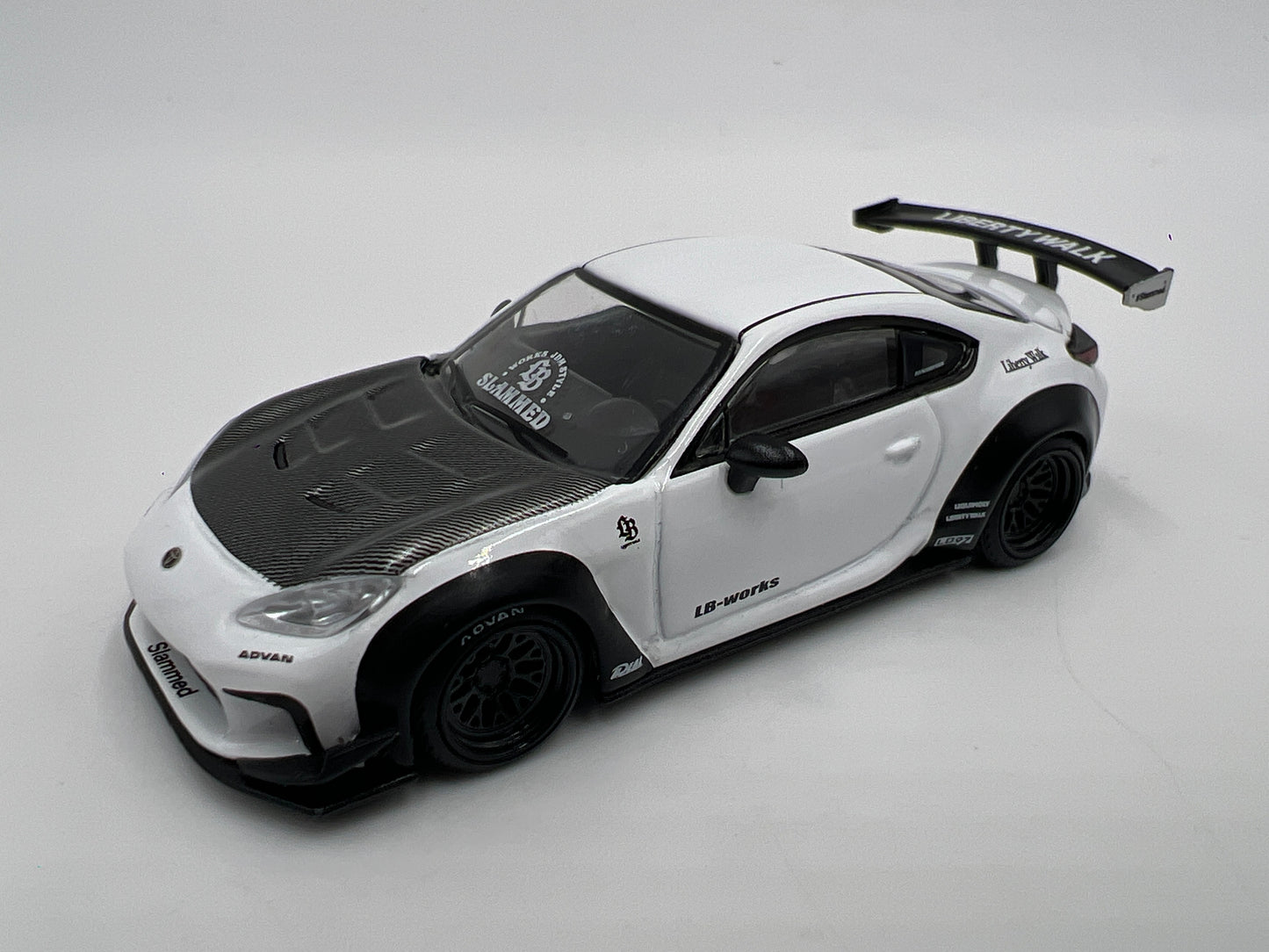 Mini GT #769 MiJo Exclusive Toyota GR86 LB Nation White