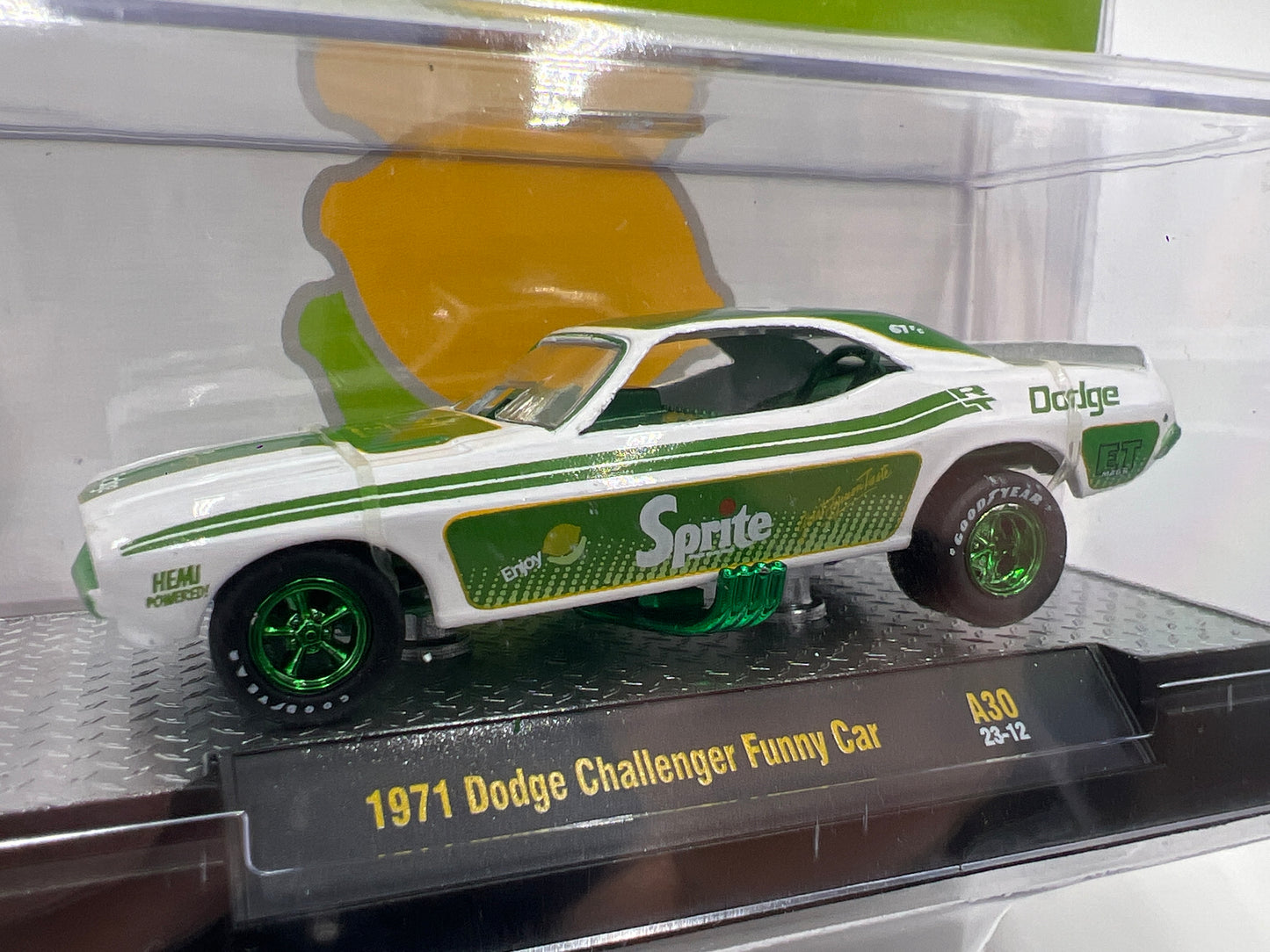 M2 Machines Coca Cola Sprite CHASE 1971 Dodge Challenger Funny Car Green/White A30