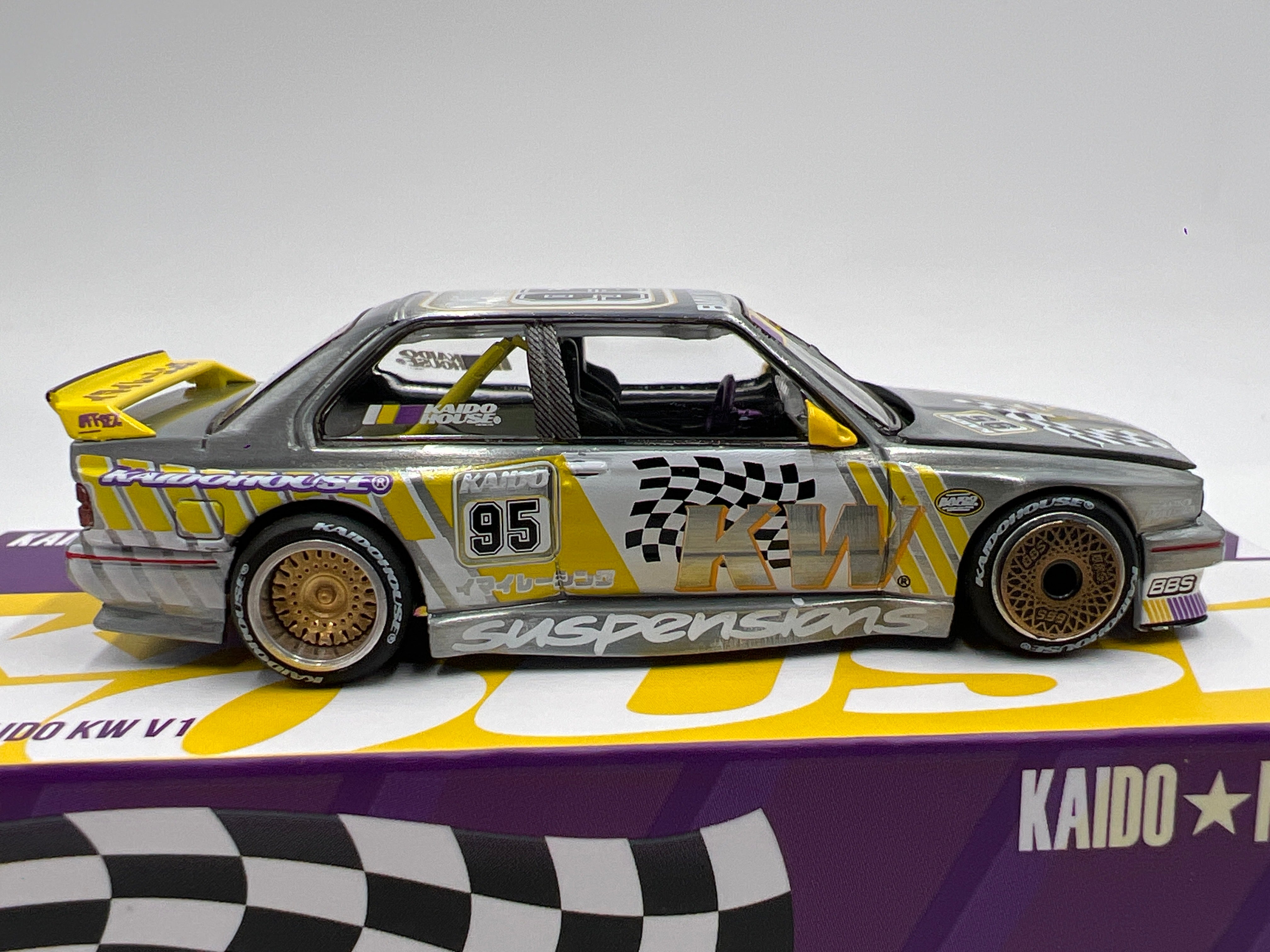 Mini GT Kaido House #194 CHASE BMW E30 M3 Kaido KW V1
