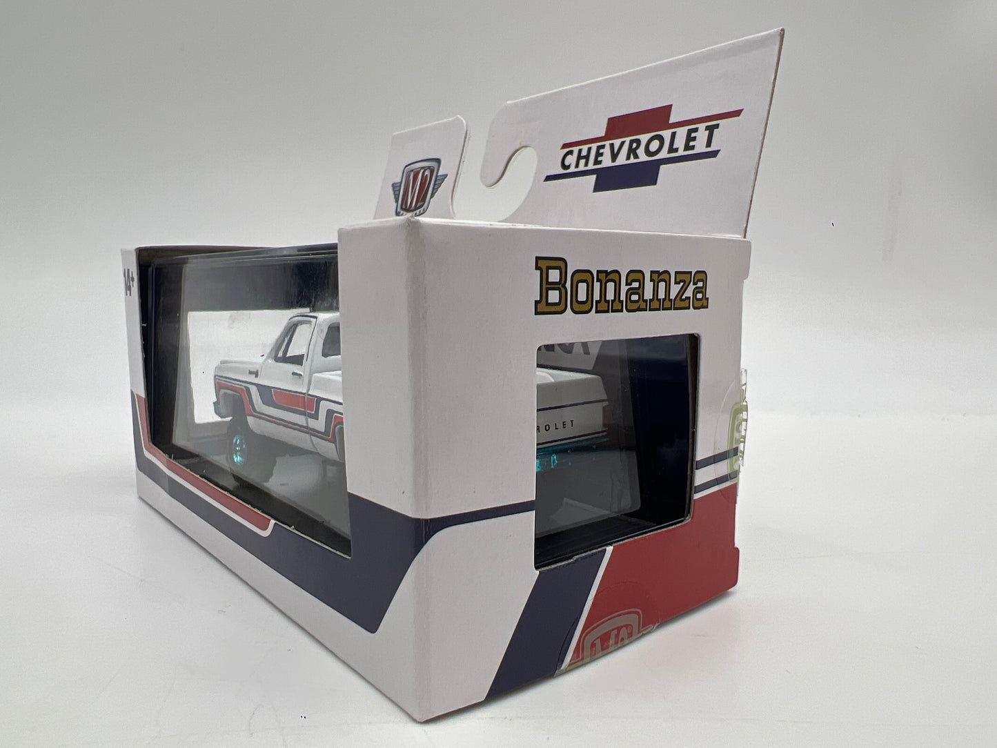 2026 M2 Machines WMTS24 CHASE Walmart Exclusive 1976 Chevy K-10 Spirit Of 76 4x4 White