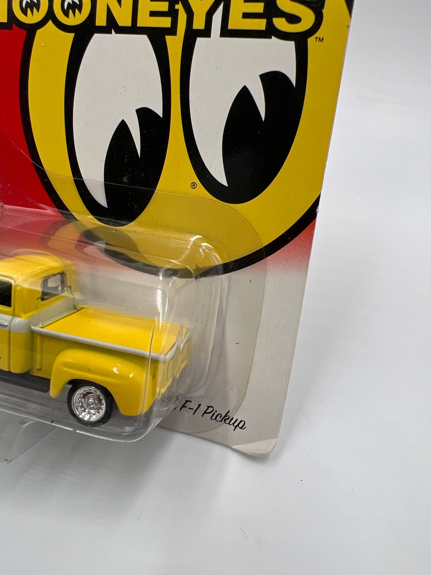 Johnny Lightning Mooneyes 1950 Ford F-1 Pickup Yellow 220B