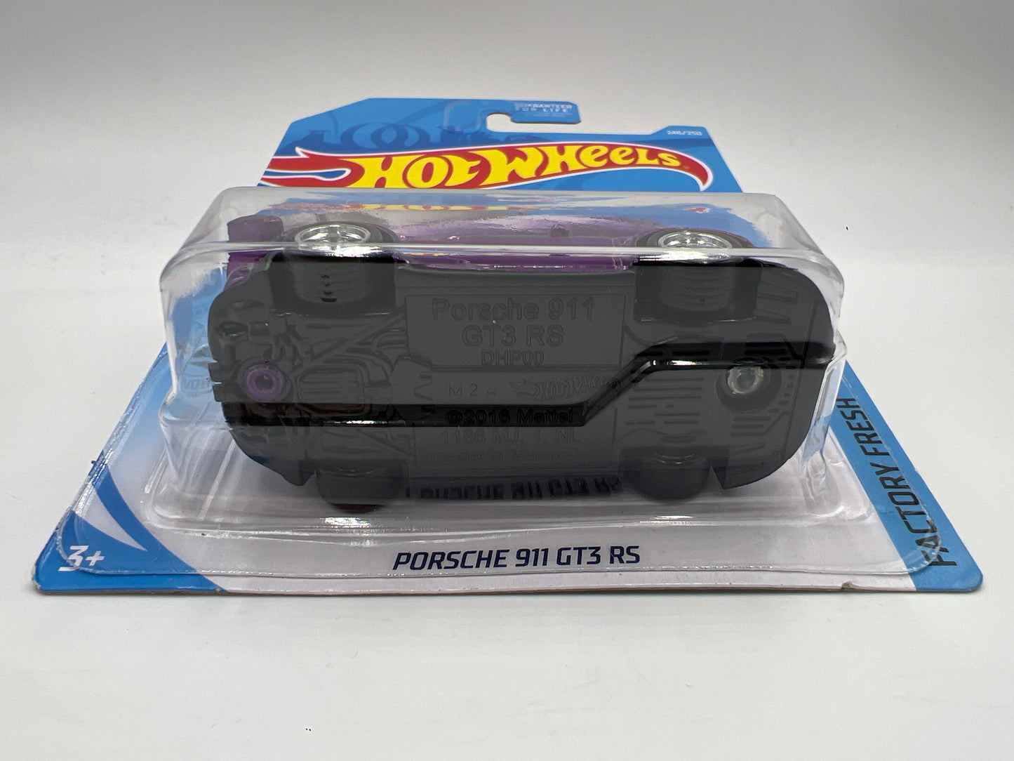 2019 Hot Wheels Super Treasure Hunt #246 Porsche 911 GT3 RS Purple W/Protector