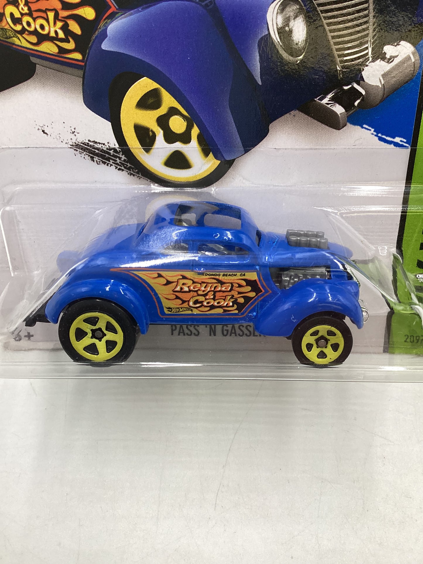 2015 Hot wheels #209 Blue Pass N Gasser 67B