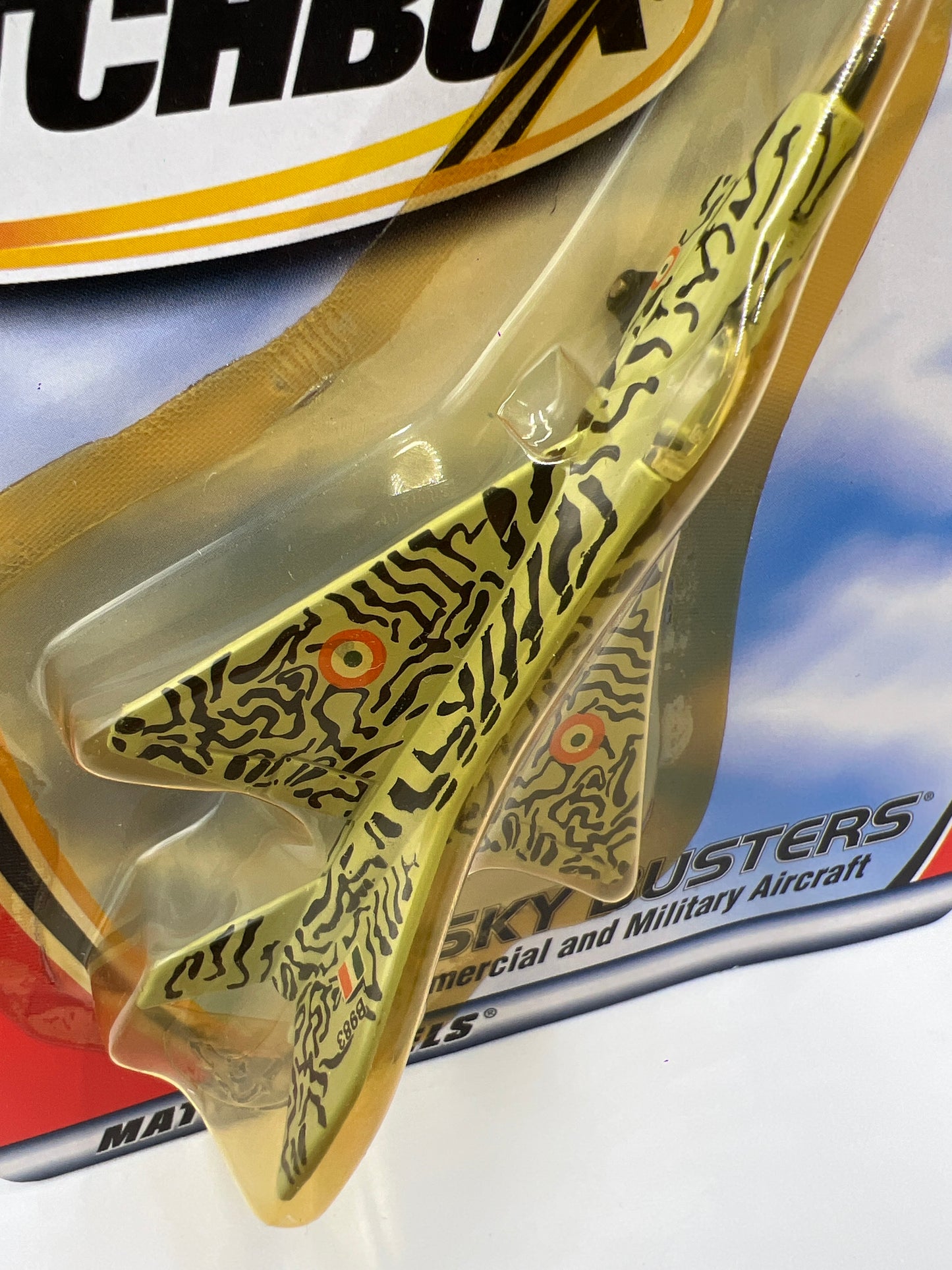 Matchbox Sky Busters Mig-21 Striped Yellow Blister WW7