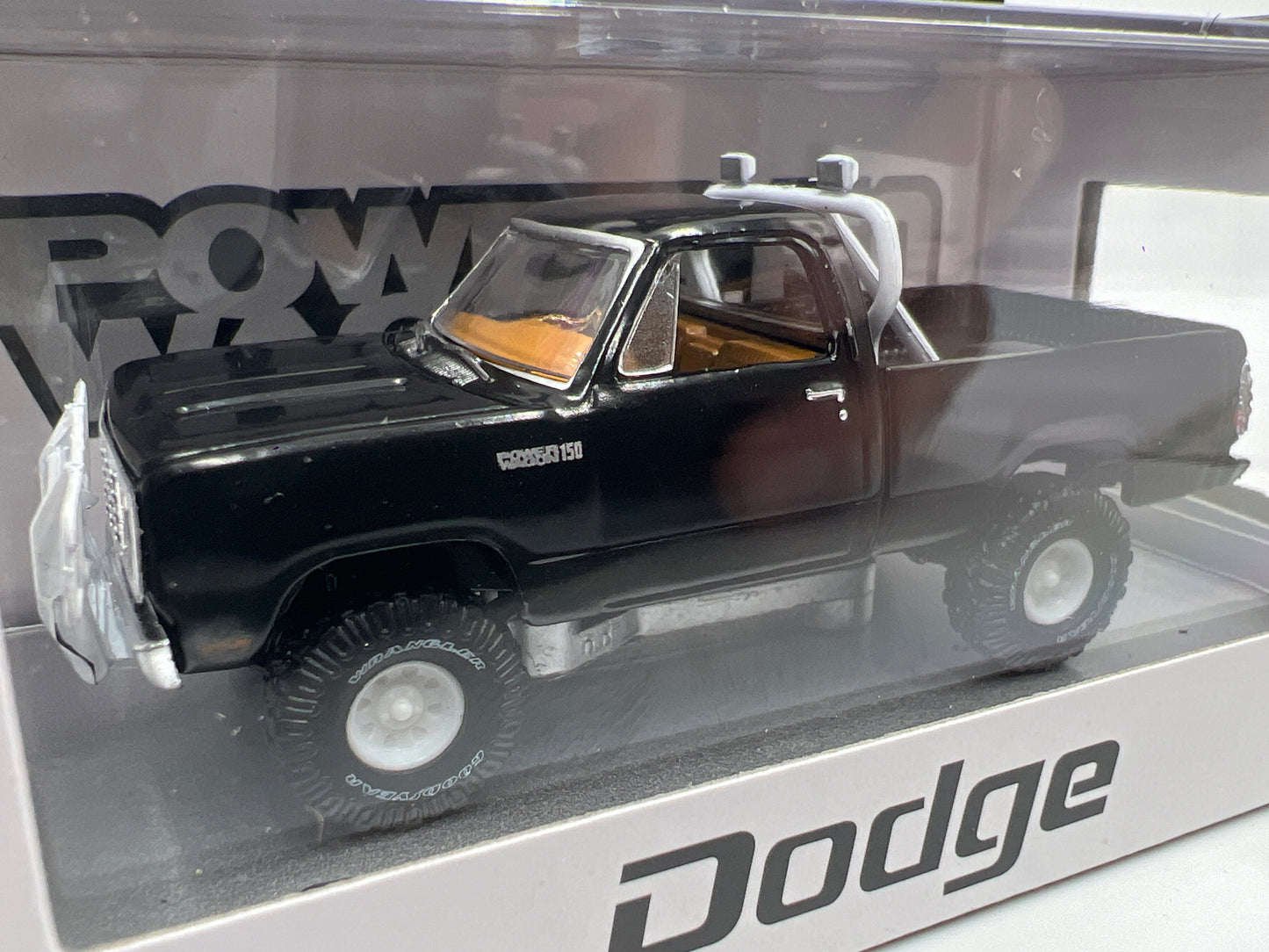 M2 Machines R106 1978 Dodge 150 Power Wagon Black