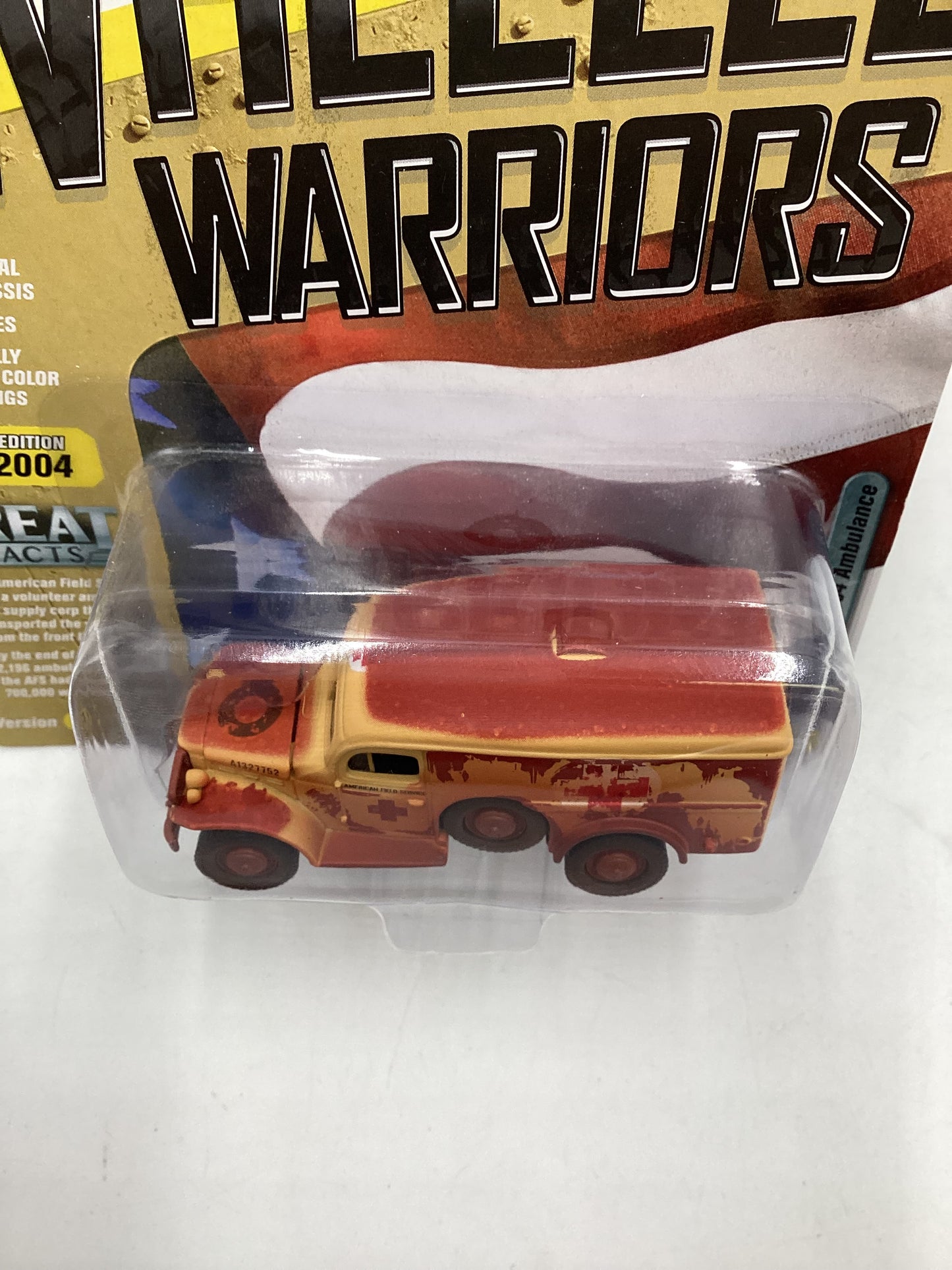 Johnny Lightning Wheeled Warriors WWII Dodge WC54 Ambulance 219B