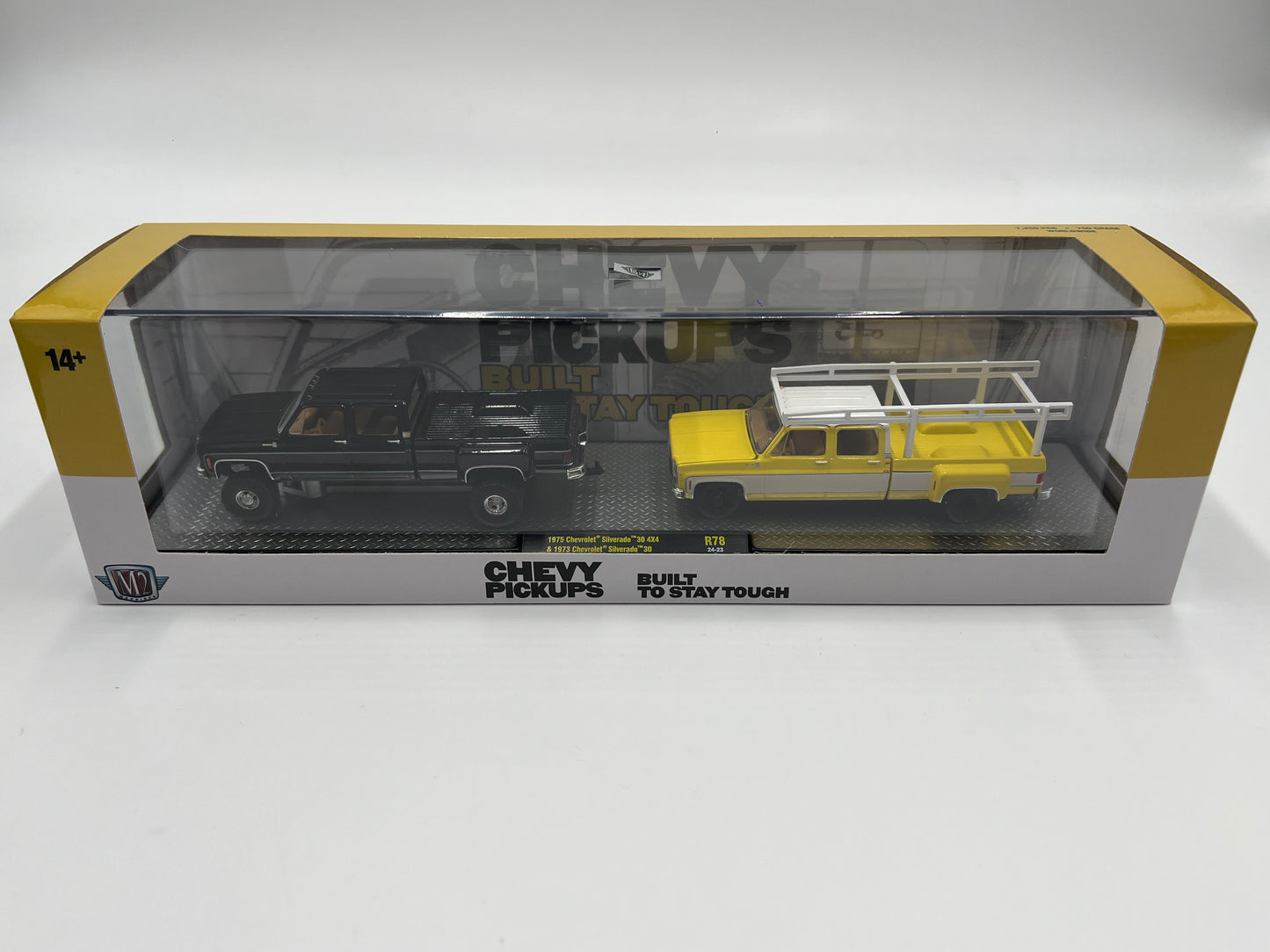 2024 M2 Machines Auto Haulers 1973 Chevrolet Silverado 30 4x4 Black & 1973 Chevrolet Silverado 30 Yellow R78