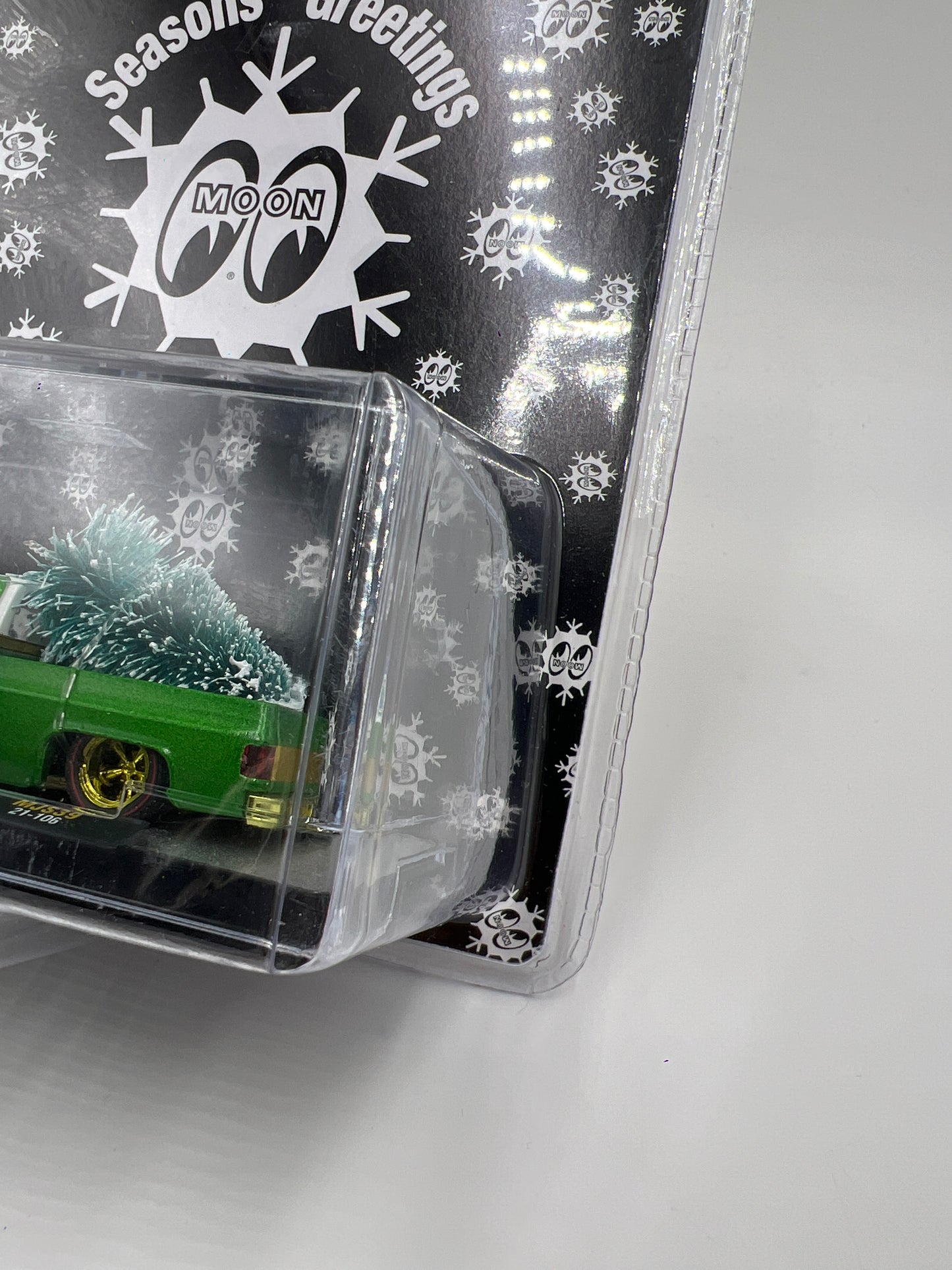 M2 Machines MiJo Exclusives CHASE Mooneyes 1973 Chevrolet Cheyenne 10 Green MJS39