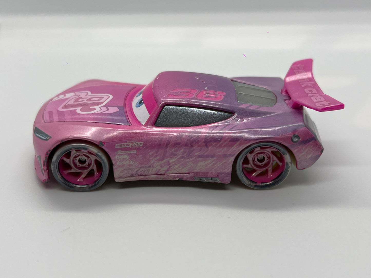 Disney Pixar Cars Fireball Beach Racers #36 Rich Mixon Tank Coat Pink Loose Chips