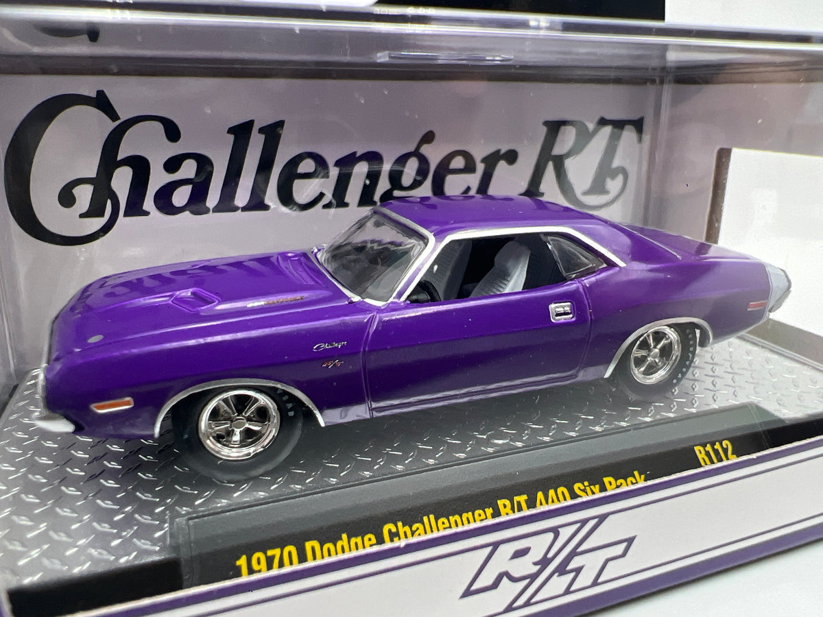 M2 Machines R112 1970 Dodge Challenger R/T 440 Six Pack Purple