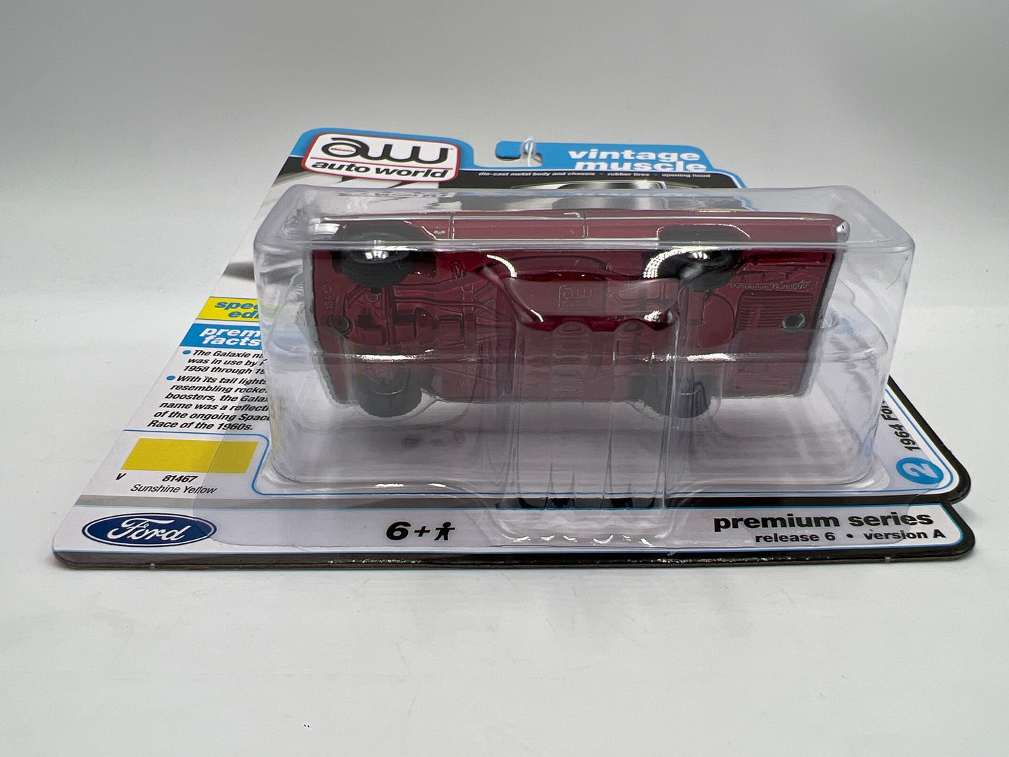 Auto World Ultra Red Chase Vintage Muscle Release 6 Version A 1964 Ford Galaxie 500 XL Red