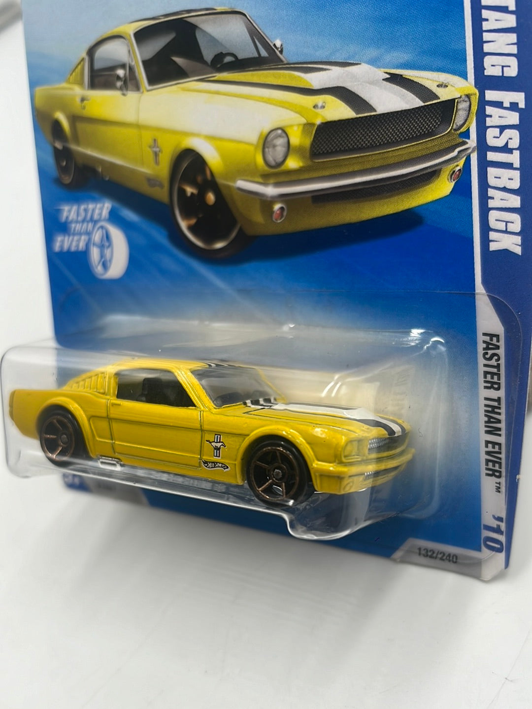 2010 Hot Wheels Faster Than Ever Ford Mustang Fastback Walmart Exclusive Yellow 132/240 236B