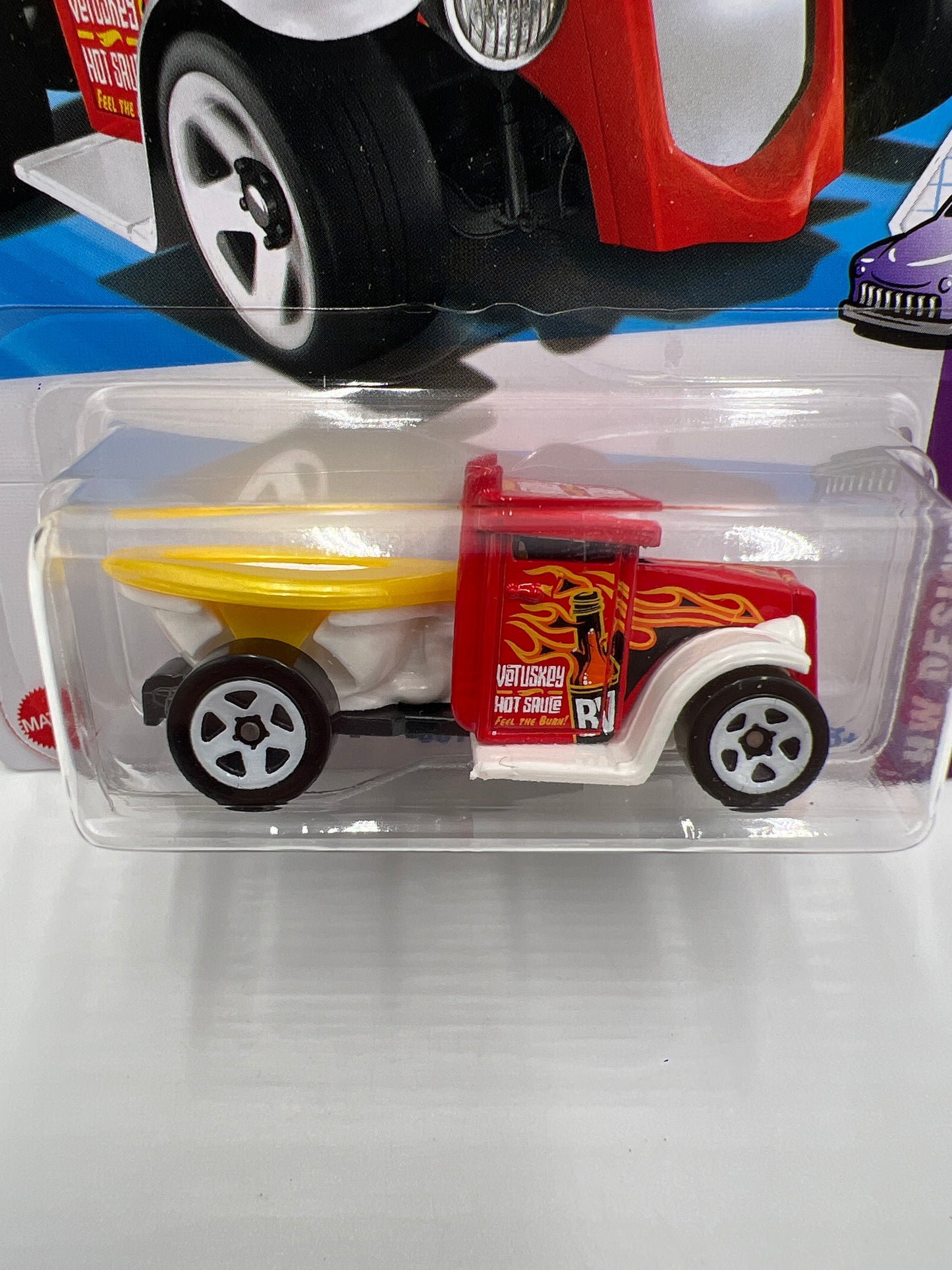 2025 Hot Wheels L Case Designed By #84 Gotta Go Red 118i