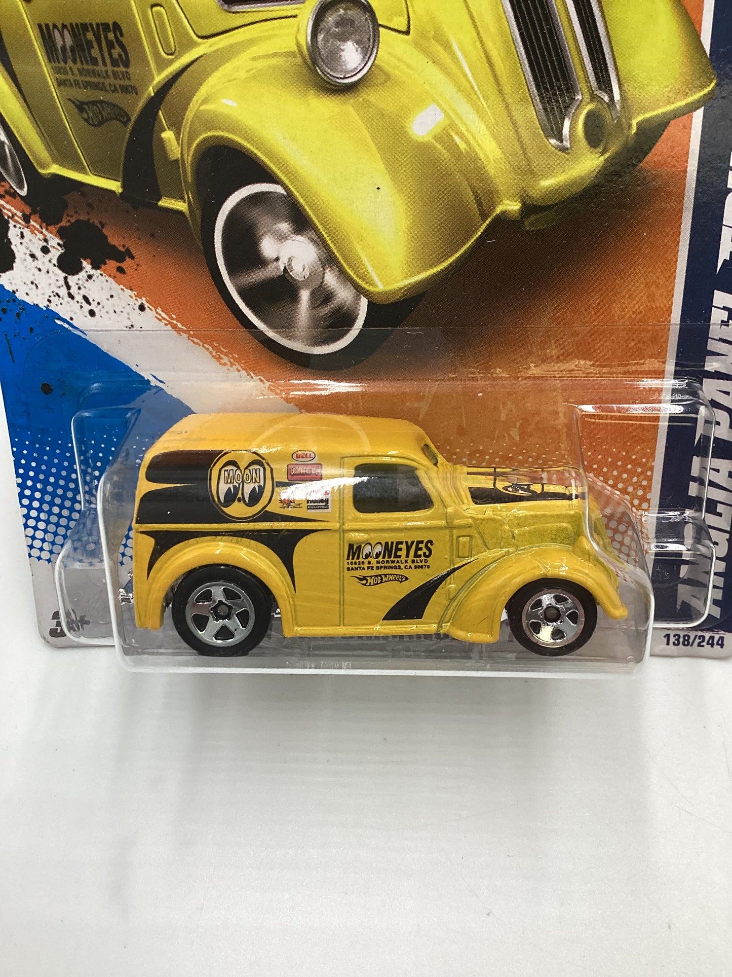 2011 Hot wheels #138 Anglia Panel Truck Yellow Moon Eyes Green Lantern Card (SR)