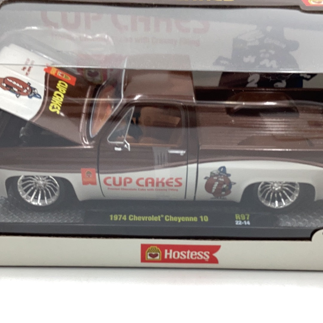 M2 Machines 1/24 1974 Chevrolet Cheyenne 10 R97