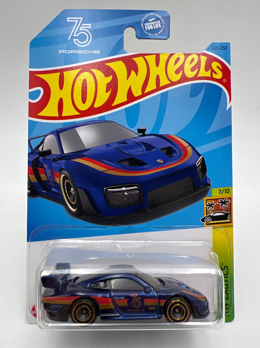 2023 Hot Wheels Super Treasure Hunt #223 Porsche 935 Blue W/Protector