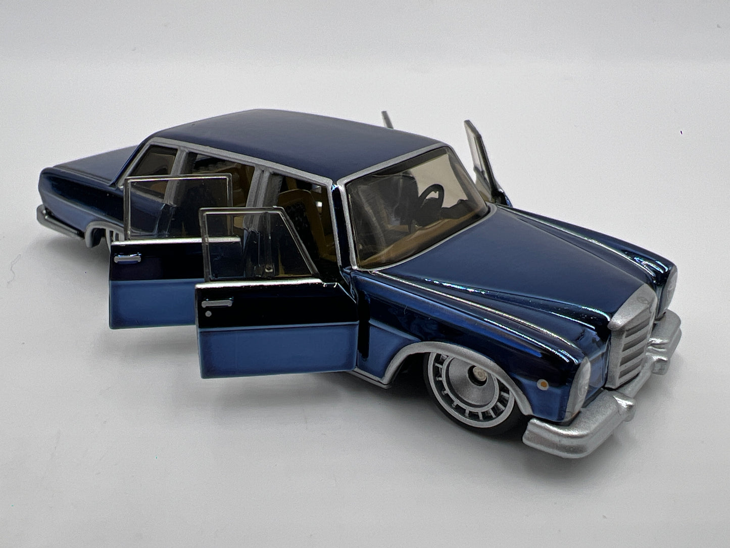 2025 Hot Wheels RLC Mercedes-Benz 600 Blue