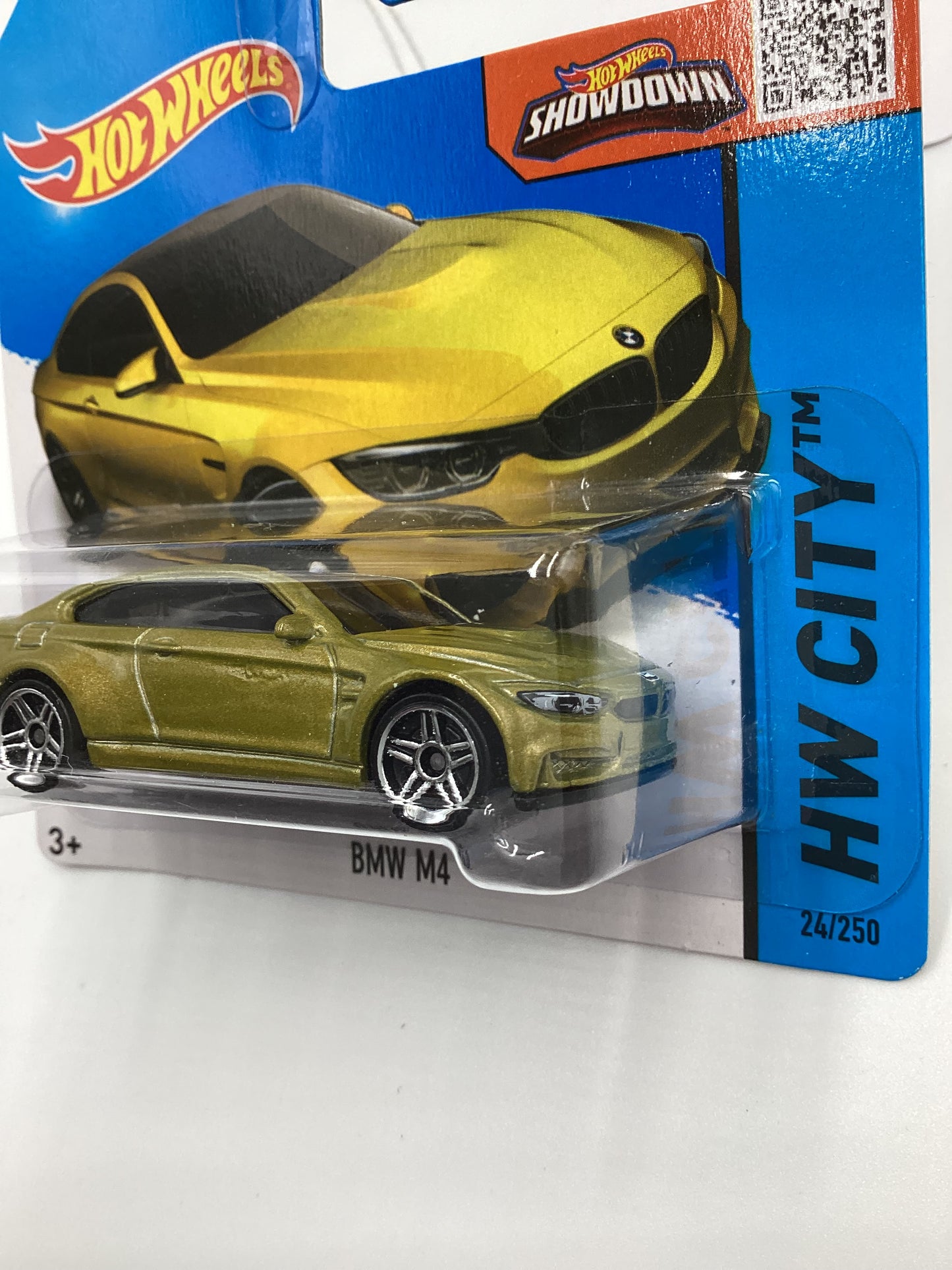 2015 Hot wheels #24 Blue BMW M4 Yellow Short Card 109A