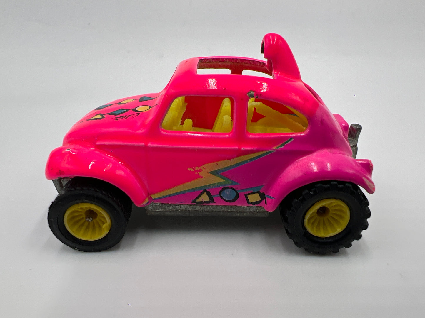Hot Wheels 1/64 California Customs VW Baja Bug Pink W/Real Riders Loose