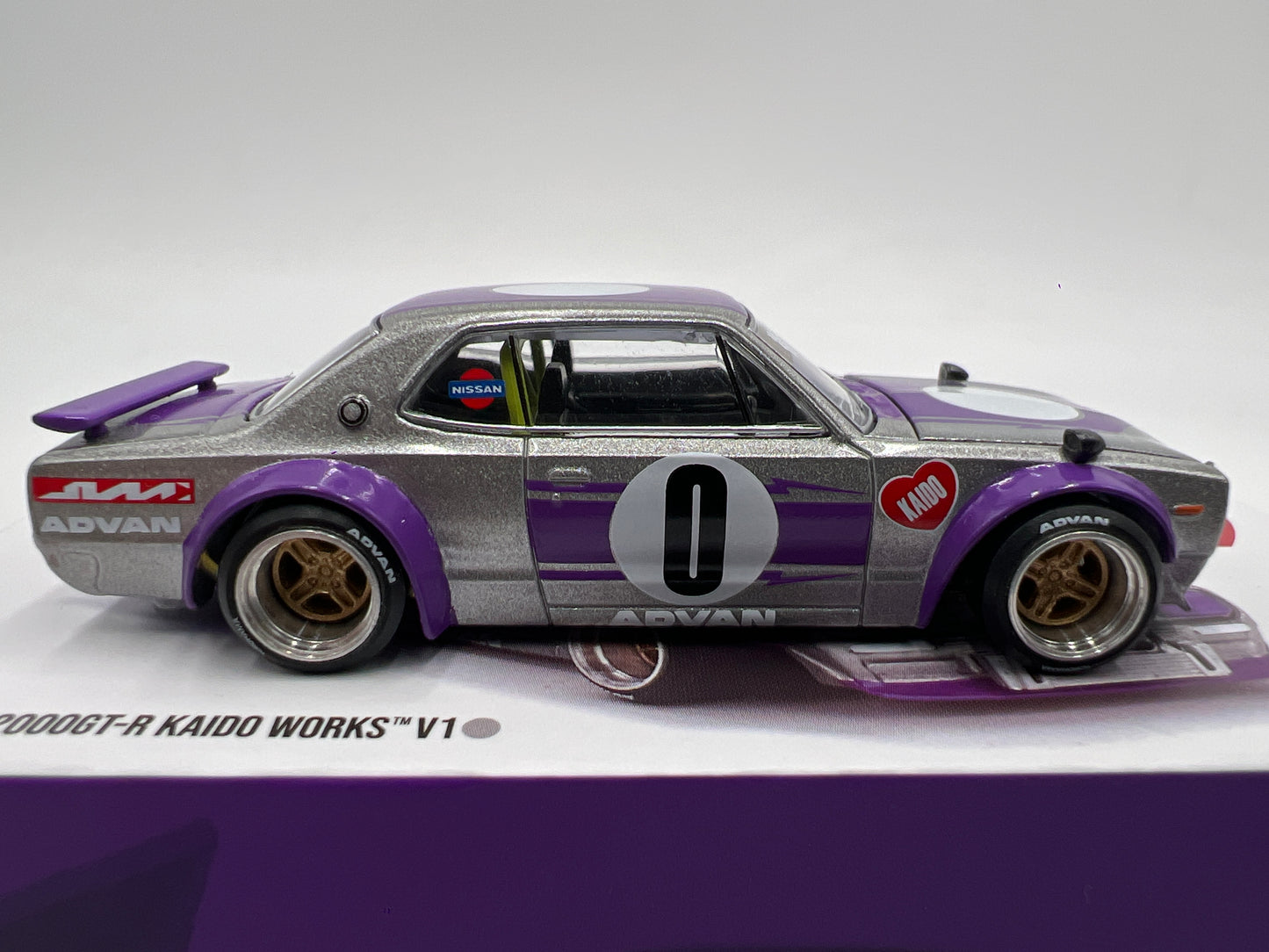 Mini GT Kaido House #165 Nissan Skyline 2000GT-R Kaido Works V1 Silver/Purple