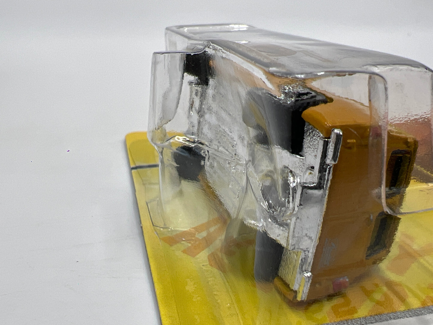 Matchbox Heritage Classics #7 65 Austin Mini Van Yellow Blister Not Perfect 216P