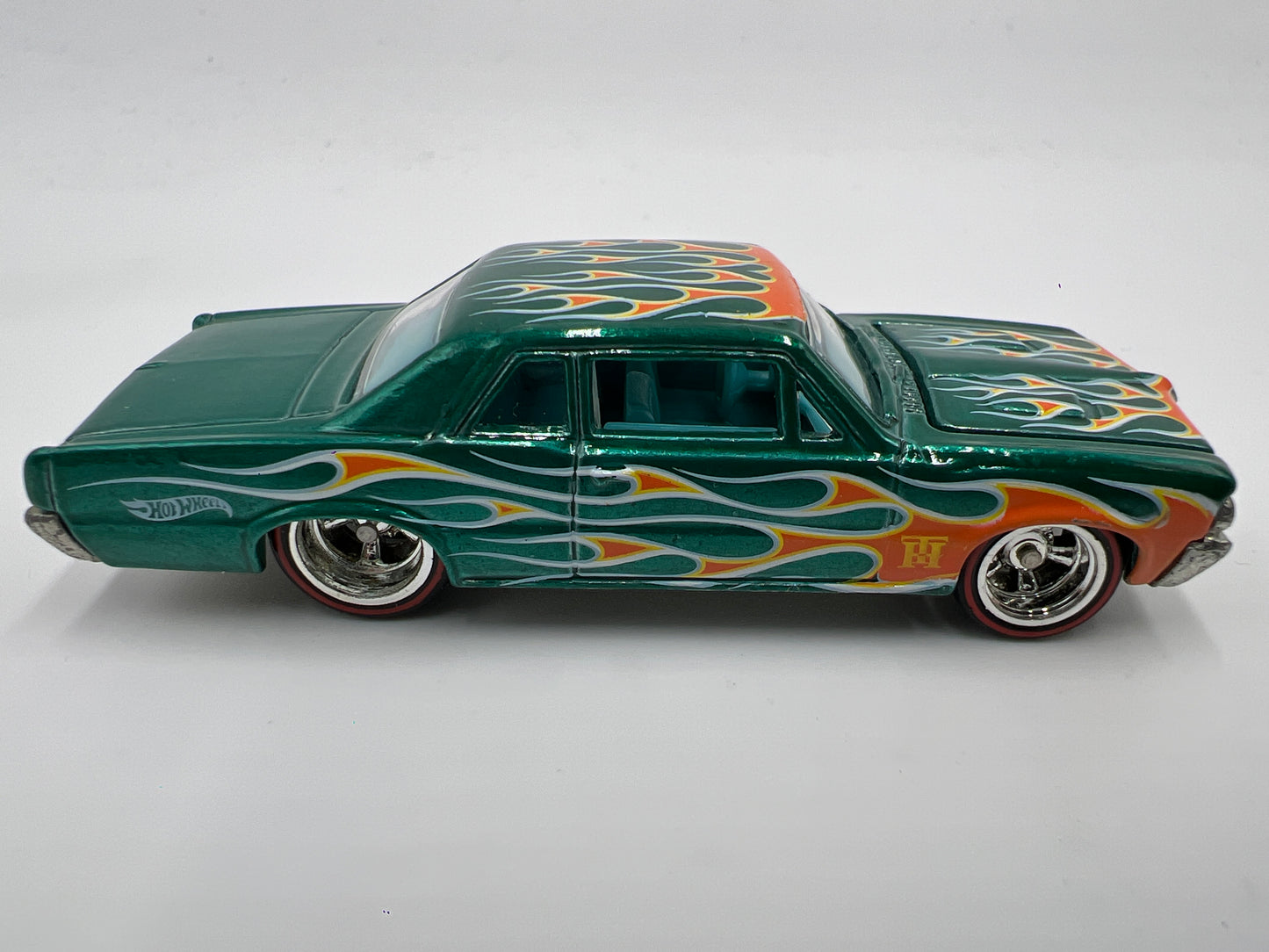 2011 Hot Wheels 1/64 Super Treasure Hunt 64 Pontiac GTO Loose