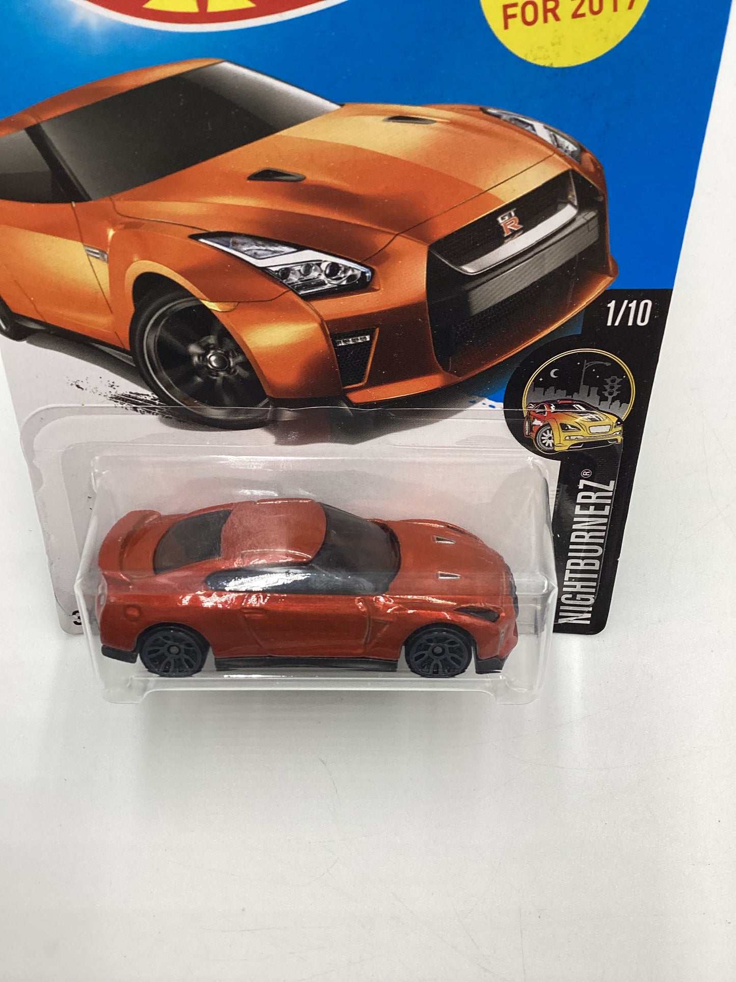 2017 Hot wheels #282 17 Nissan GT-R (R35) Orange 82C