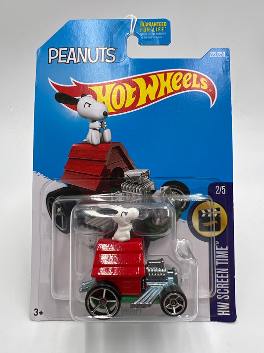2016 Hot Wheels Screen Time #222 Snoopy 118E