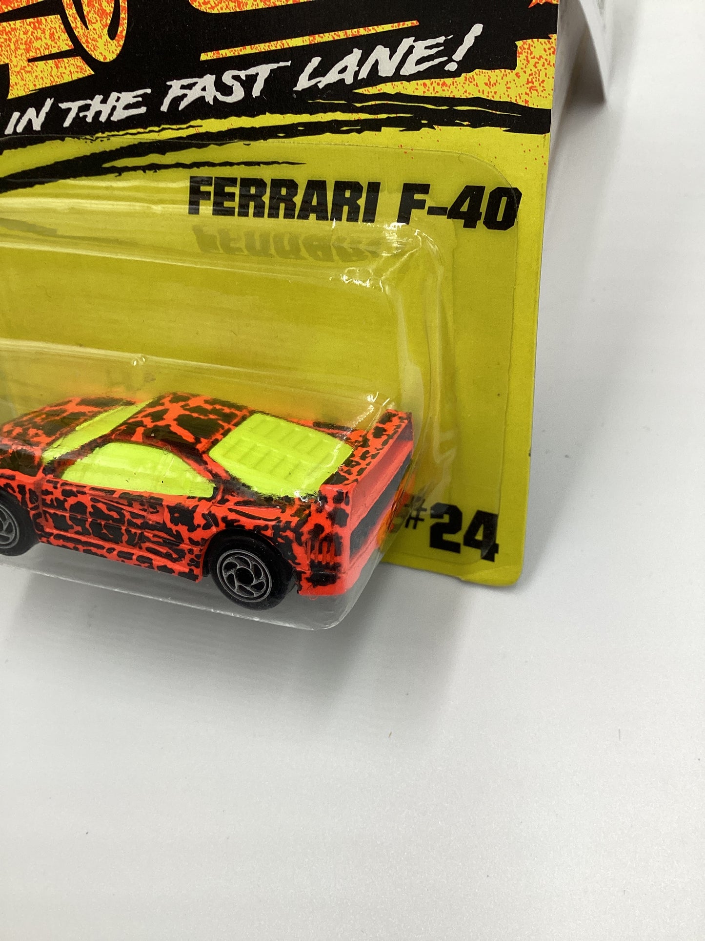 Matchbox Super Fast Get In The Fast Lane #24 Ferrari F-40 Orange/Black 206C