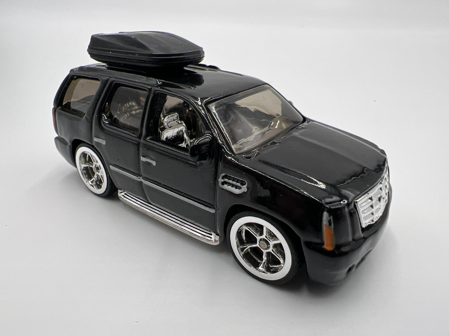 Hot Wheels 07 Cadillac Escalade Black Loose CUSTOM W/Custom Roof Luggage Rack