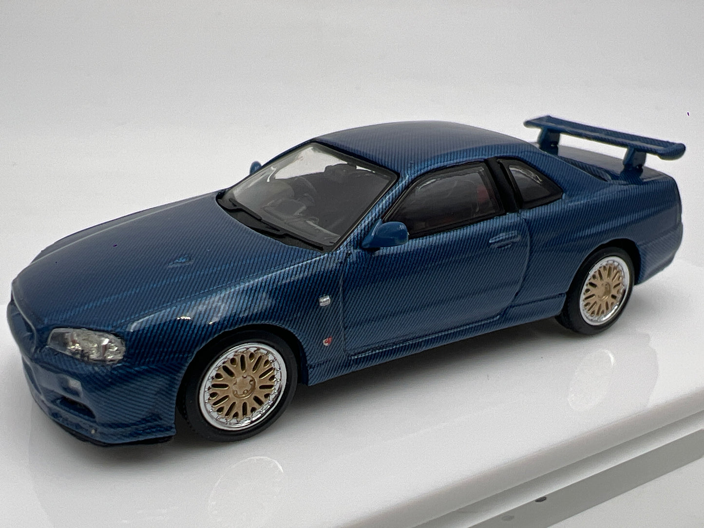 Stance Hunters 1/64 #90/499 Nissan Skyline GT-R BNR34 V-Spec II Full Carbon Blue