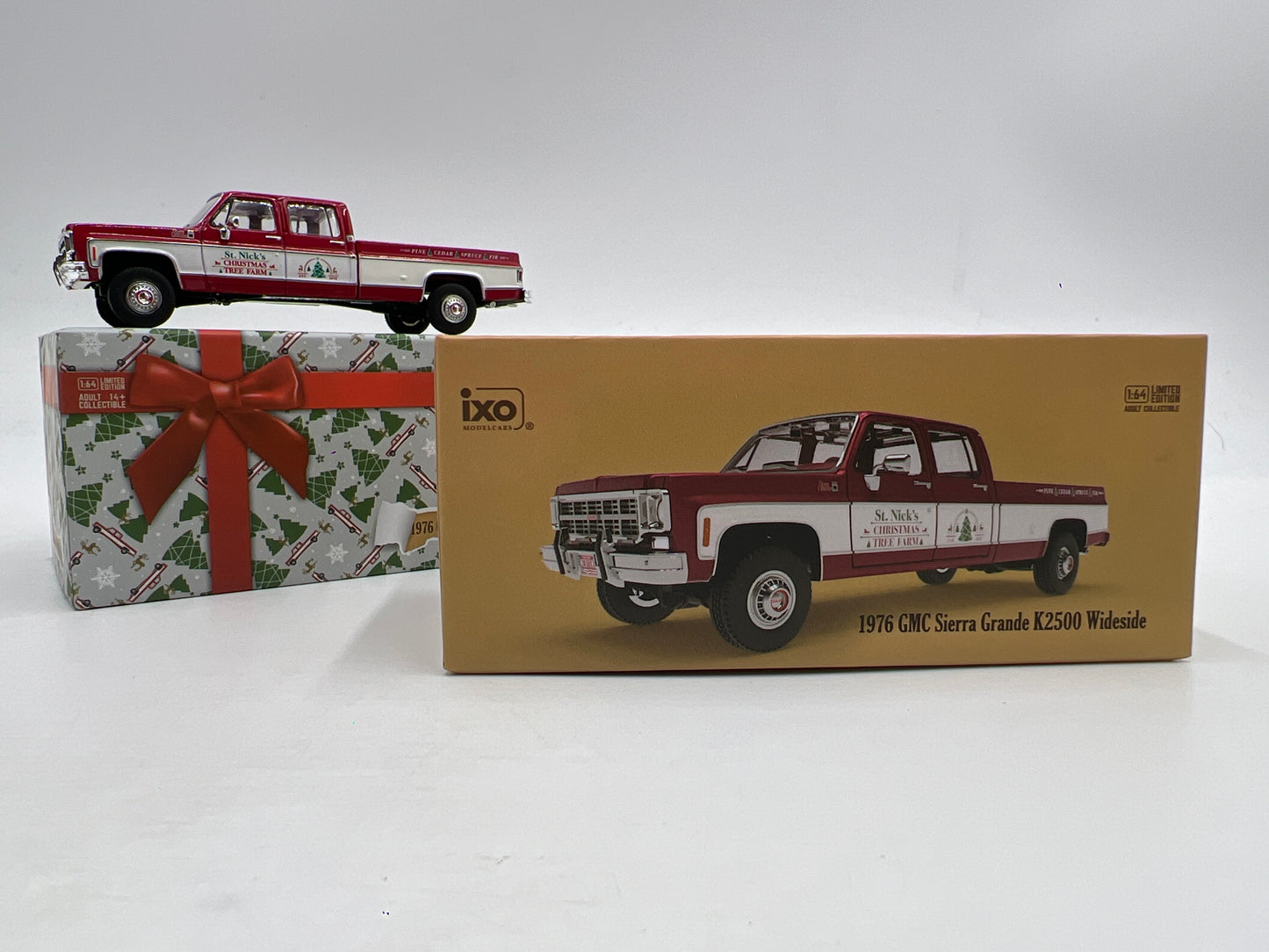 IXO Models 1/64 St Nicks Christmas Tree Farm 1 of 2496 1976 GMC Sierra Grande K2500 Wideside