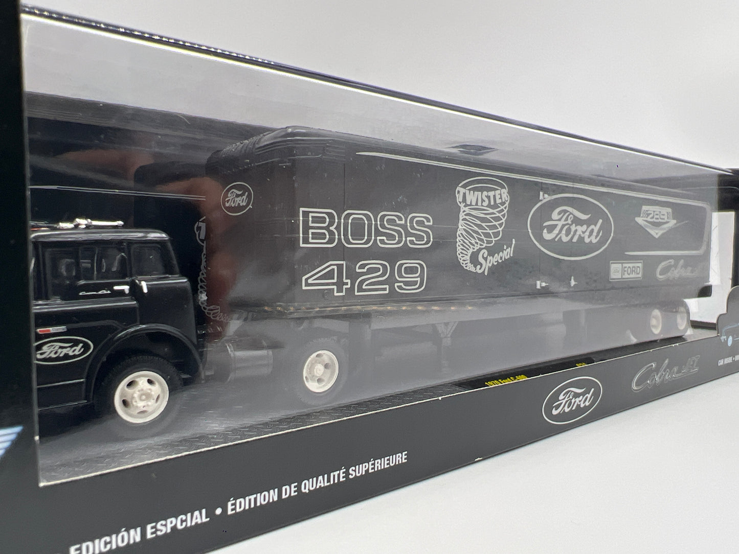 M2 Machines Auto Haulers Walmart Exclusive 1970 Ford C-600 & 1968 Ford Mustang GT 390 S31