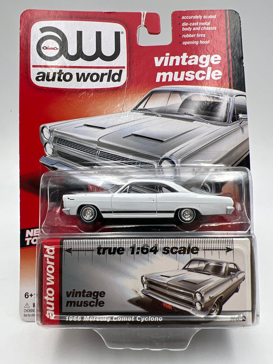 Auto World Vintage Muscle #2 1966 Mercury Comet Cyclone White