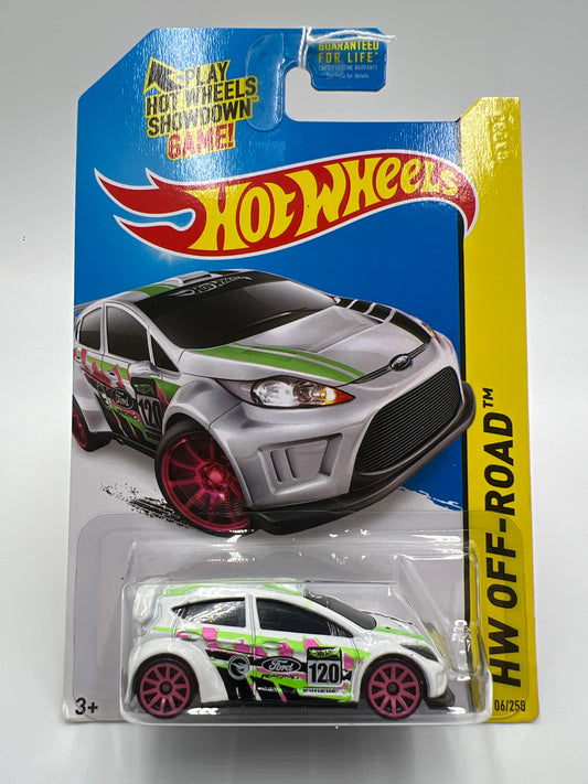 2014 Hot Wheels Treasure Hunt #106 12 Ford Fiesta White