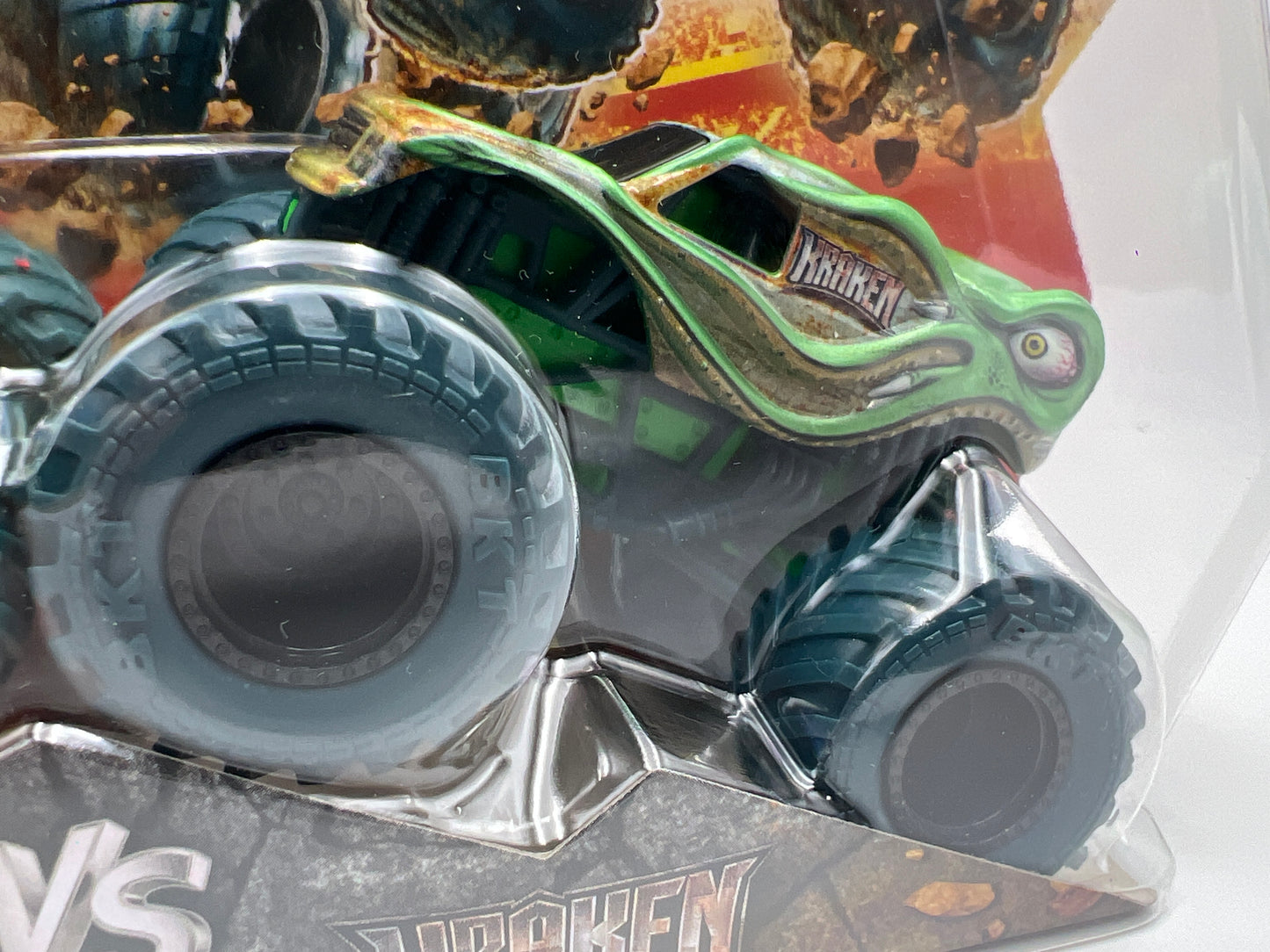 Monster Jam Series 34 2 Pack Pirates Curse Vs Kraken