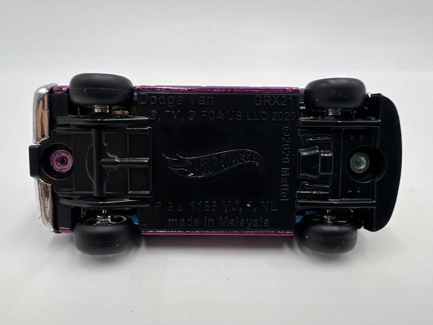 2022 Hot Wheels 1/64 Super Treasure Hunt Dodge Van Purple Loose