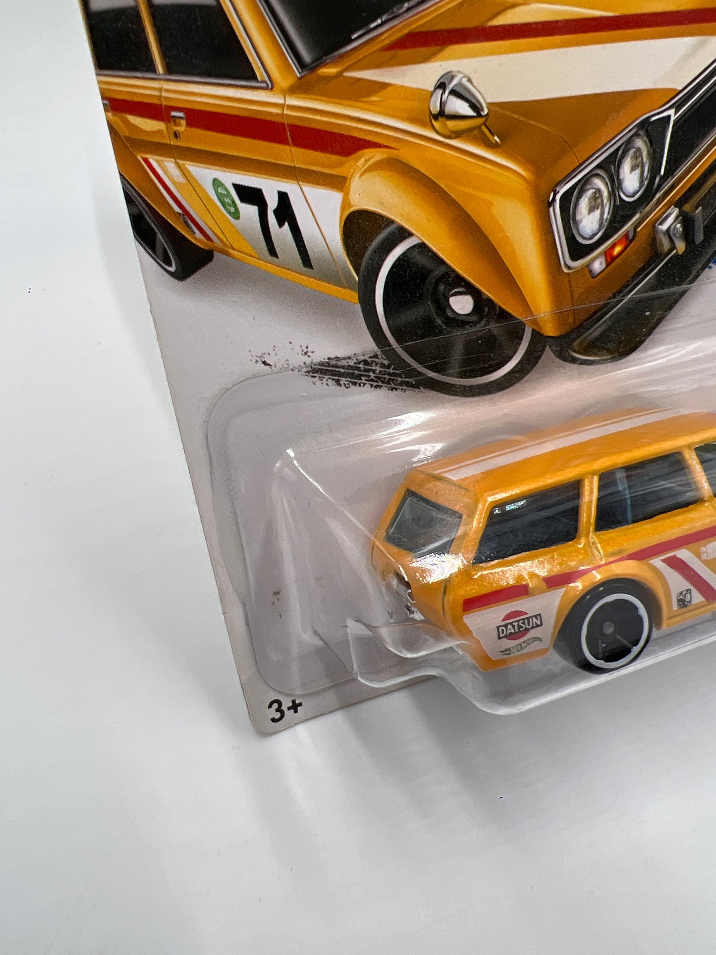 2015 Hot Wheels Workshop #202 71 Datsun Bluebird 510 Wagon Yellow