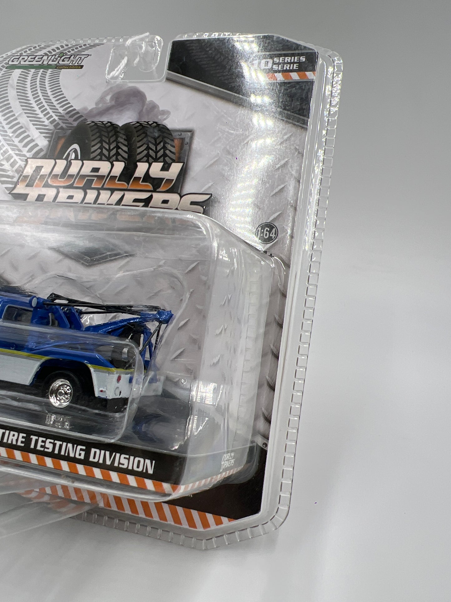 Greenlight Dually Drivers Series 10 1972 Chevrolet C-30 Dually Wrecker Goodyear Tire Testing Division 181B