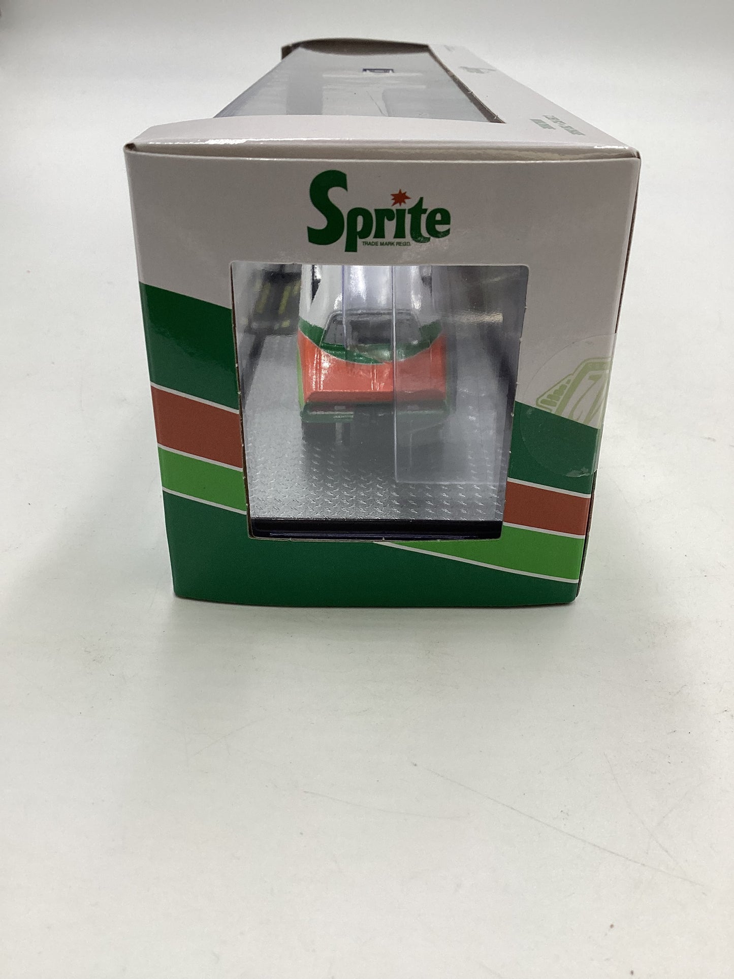 M2 hauler Sprite 1974 Dodge Truck & 1971 Dodge Challenger Funny Car TW30