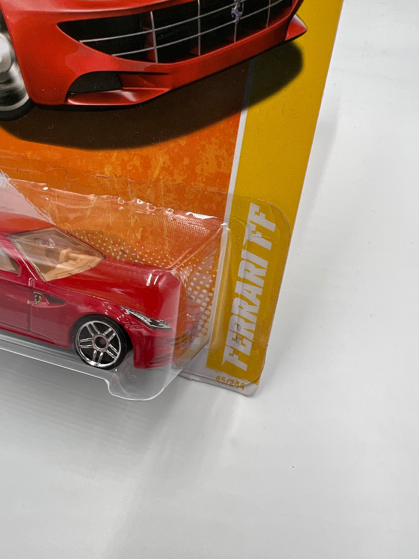 2011 Hot Wheels New Models #45 Ferrari FF Red W/Protector #1